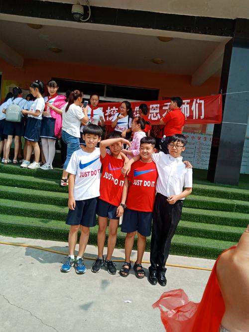 小生初军训组成