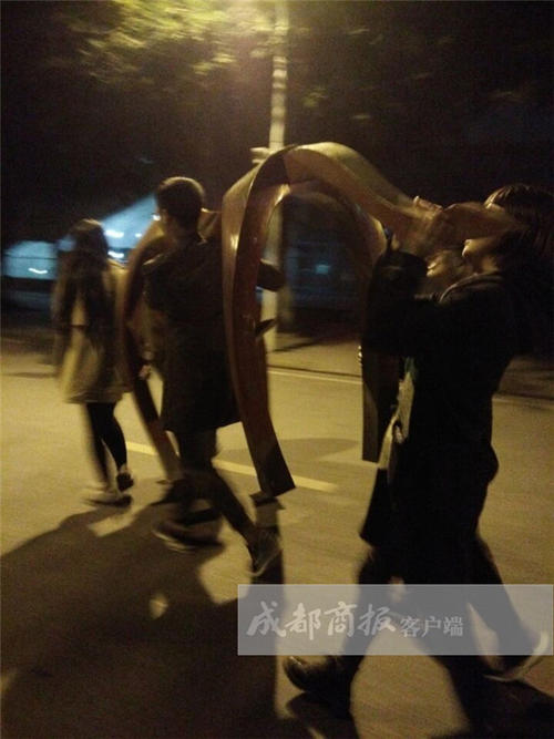 在大学里,男孩们必须记住这21个金字