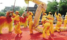 舞狮子表演作文