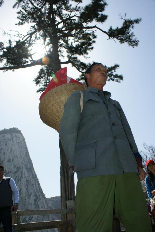 关于读《跳山锣》的思考