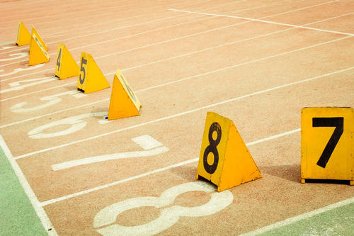 大学,这不容易,但是出汗