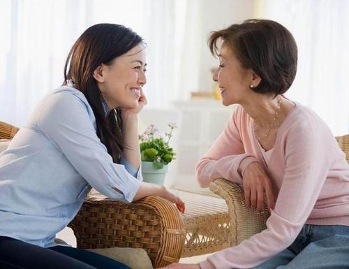 我的父母在那里，无论我跑多远，我都不孤单