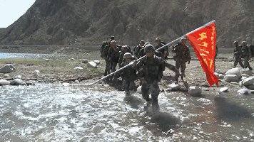 邱少云看完200字