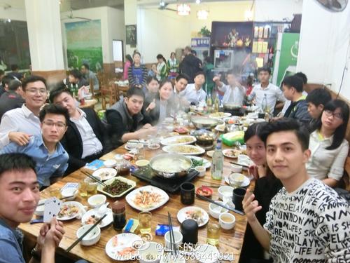 同事共进晚餐的快乐句子