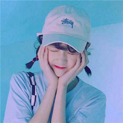 与朋友一起吃饭，喝水和玩乐的句子2与朋友一起玩乐的句子2