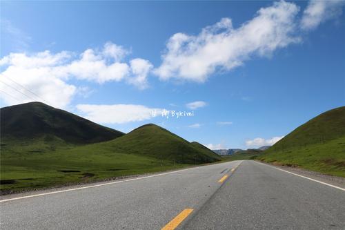 简单的快乐句子谈心情，简短而快乐的朋友圈谈论