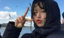 关于形容女生笑得好开心的句子 形容开心快乐的句子