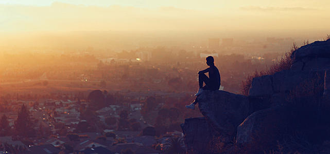 聊天的内容包含悲伤和幸福的句子，以及表达悲伤和幸福的句子1