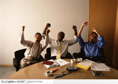 快乐舒适的工作句子快乐美丽的工作句子