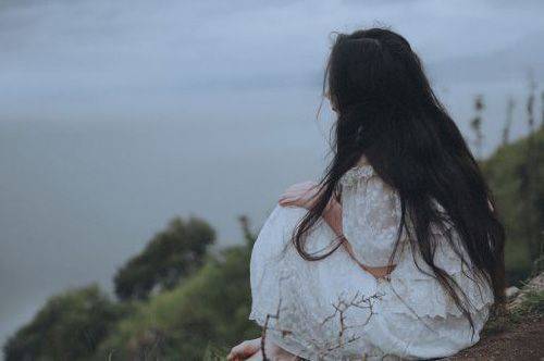 向Moments发送情绪低落的句子