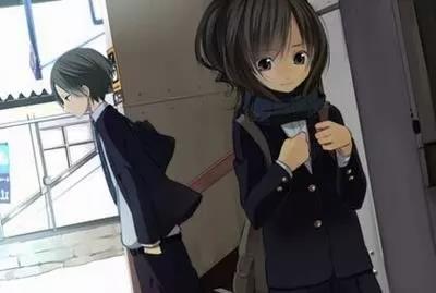 谈论秘密的爱，但不能在一起