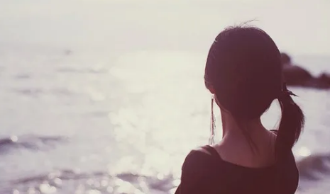 关于爱情破裂的爱情语录，抚摸内心的弱点，献给那些为爱情而奋斗的人