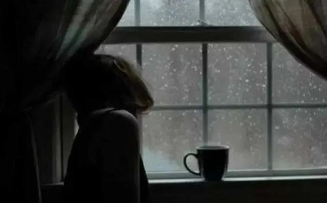 对方看到它时感到沮丧和难过1