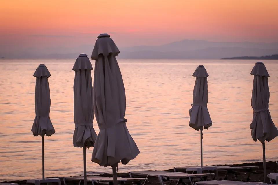 赞美酒桌上的领导者的句子2