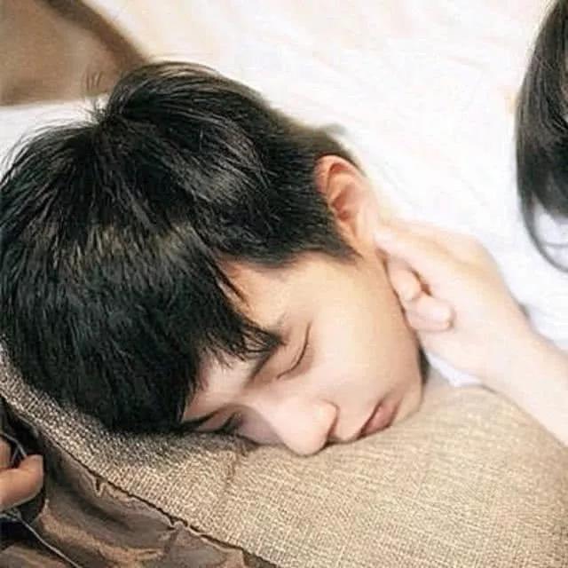 男孩不能拒绝的认罪判决