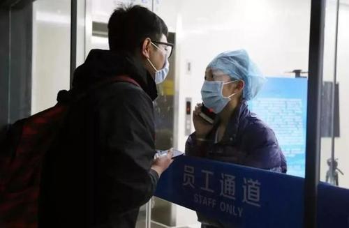 五交叉感动的夫妻