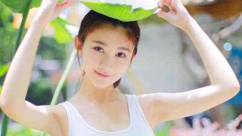 赞美彩虹放屁的女孩