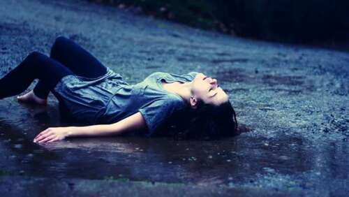 一个美丽的句子，让我非常痛苦，以至于我的心在滴血2