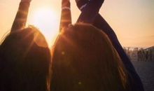 形容姐妹开心的句子