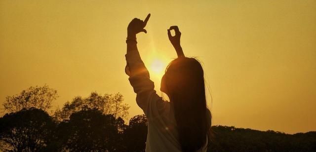 对我自己很现实的一句话