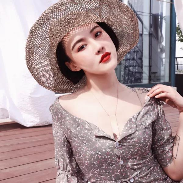 自拍照的俏皮句子1