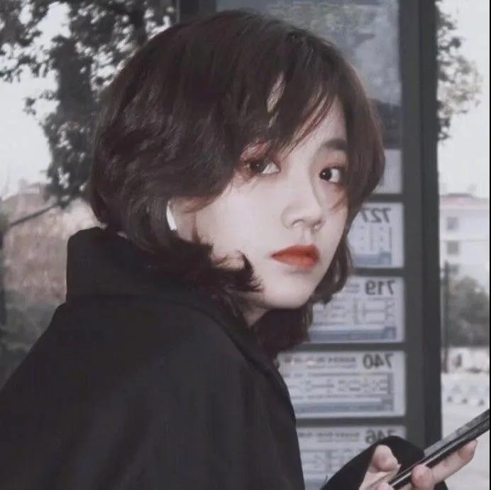 适合自拍照的俏皮句子