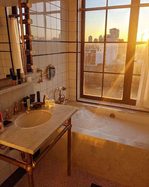 前者读了悲伤的句子