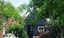 人物开心的动作句子