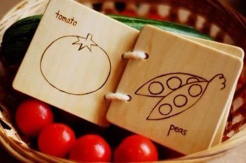 感到沮丧和无助,请给Moments 2简短的句子