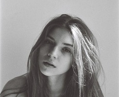 关于女性对生活的感知的句子1