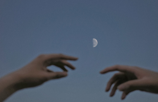 适合夜晚美丽的一句话1