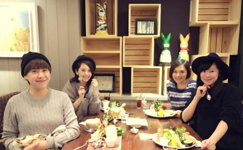 一起描述快乐的句子1