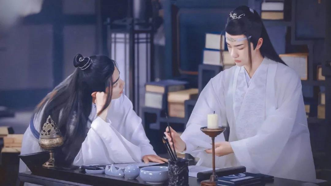 萧湛与王一波“陈庆龄语录”中的经典诗词。