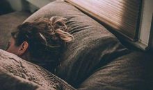 满脸痘痘心烦的句子