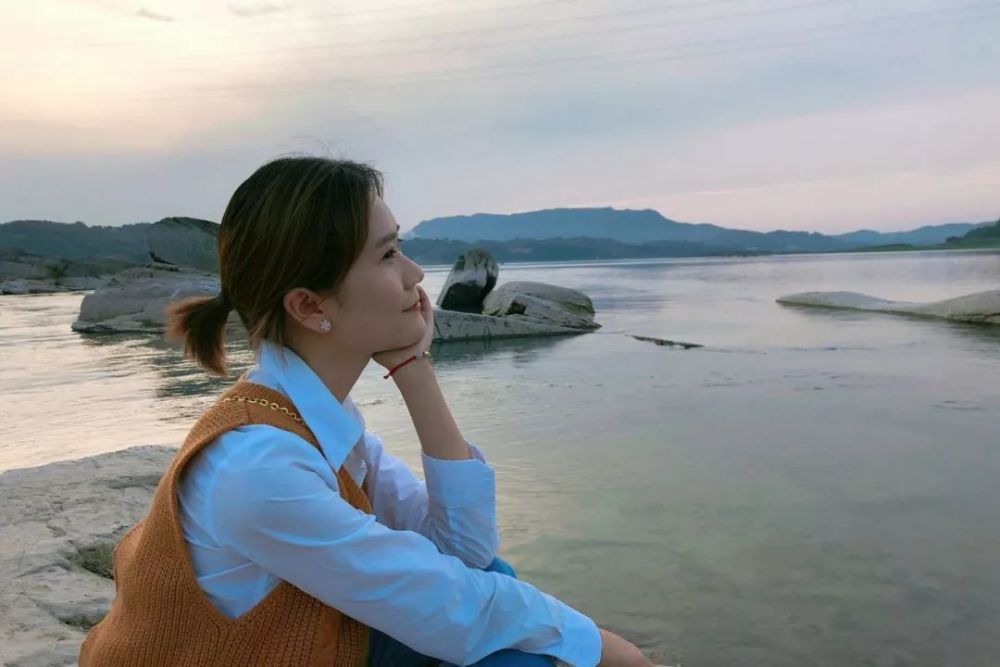 悲伤的爱情短语2