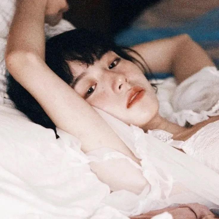 适合在Moments 2中发布的毕业演讲