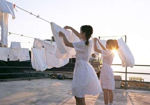 快乐环境中的描述性句子