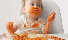 和小孩一起吃饭开心的句子