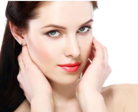 用英语赞美女生的英语句子1