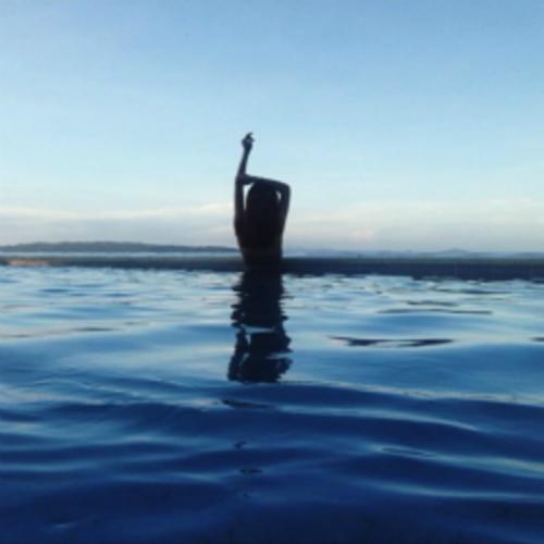 生活难过而有趣