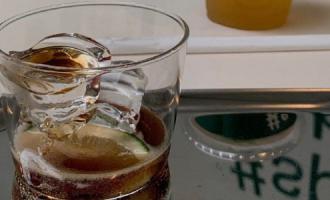 我对我的男朋友感到不满。 3.