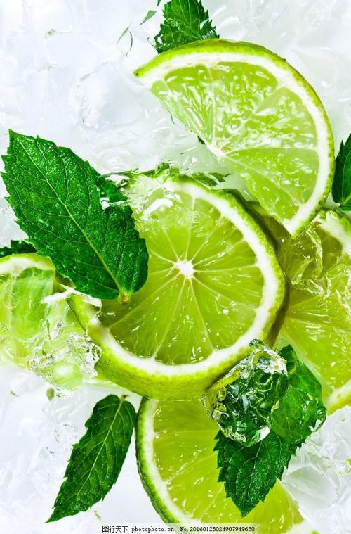 15.我喜欢填补你的甜蜜生活，让未来每天都能让今天的辉煌快乐！