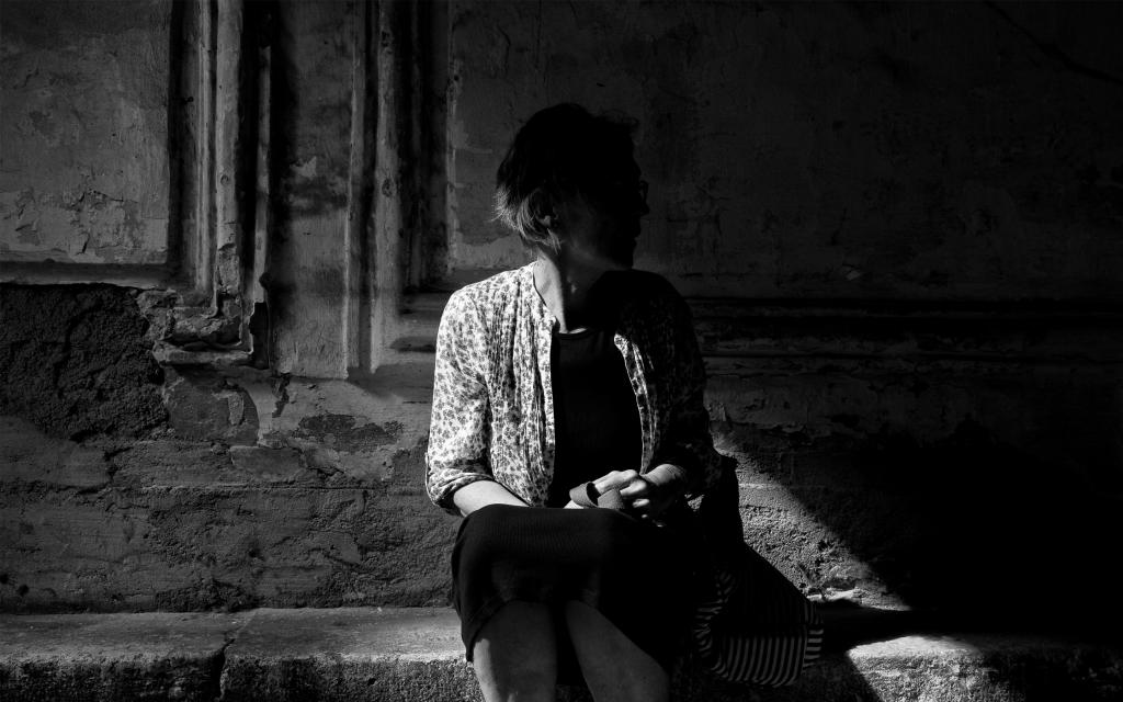 单一悲伤的句子