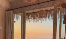 被身边的朋友背叛难过句子