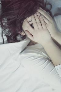 15.你为她提供了一天，但我不知道我没有隐藏。你为她拍了一把雨伞，但我不知道我害怕下雨。