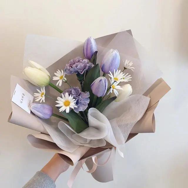 15.生日快乐，我对自己说，蜡烛，寂寞，生日快乐，我对自己说，震惊的灯光温暖了我