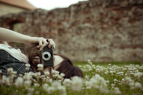 悲伤而美丽地谈论这份短暂的句子2