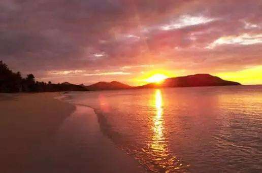 15，时间模糊记忆，距离很甜，静静的问候，祝福，比特，比特。每当你，有你的地方，有我的担忧，天空很冷，记得加衣服，照顾身体！