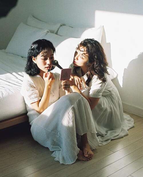 阳光蜂蜜送礼物和幽默谈到1