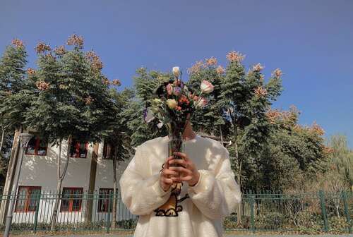 10，我必须收回月光盒子带你回来告诉他们。我不在乎如何说我，我不担心后代将有成千上万的人，我想独自无聊。